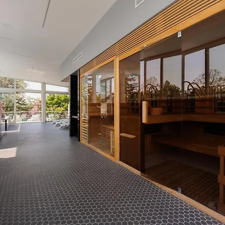 Bauhaus Wellness 204