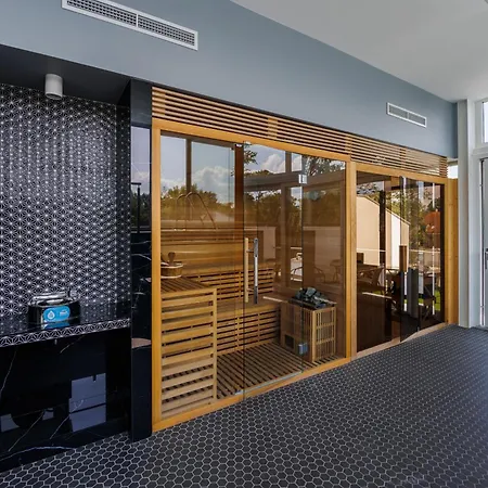 Bauhaus Wellness 204 Appartement Siófok