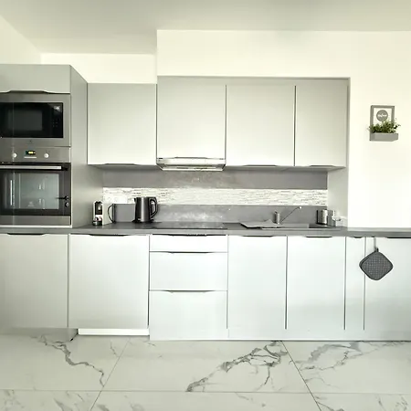 Apartmán Bauhaus Wellness 204 *